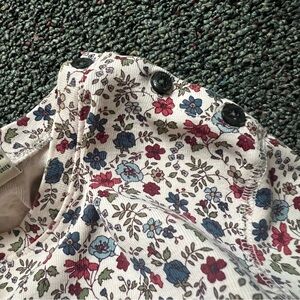 100% Cotton Ribbed Ditsy Floral Relaxed Fit Button Shoulder Modest T-Shirt Sz L